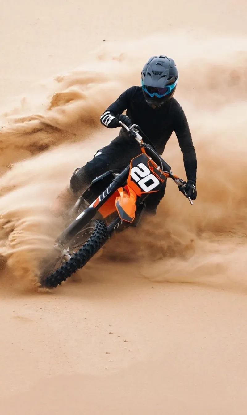 Séance de moto-cross près de Marrakech